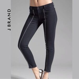 $280 J Brand Front Jewel Zip Skinny Jeans Womens Size 31 Black